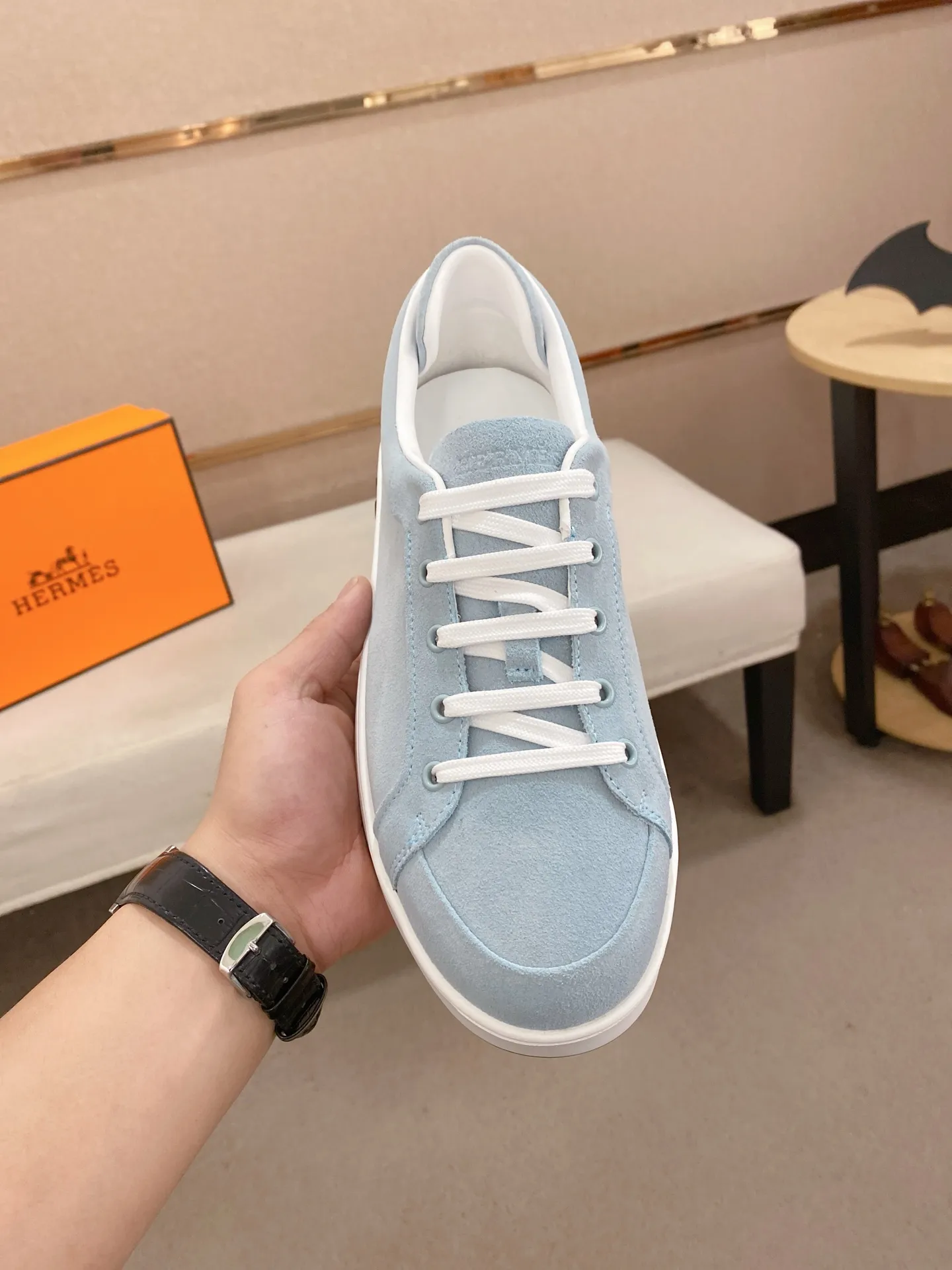 Men's clothing and shoes💰: 442💰《HERMES》【Classic original single version】Hermès; top 🔝purchase agent🔍🔍men's latest 🇺🇸 counter sales simultaneously, imported from Italy original ▲▲cowhide ▲▲ (high-end, nobility, class) ) Exquisite workmanship (Italian 🇮🇹 imported water-dyed 🐂 cowhide lining) sole: original sole provided by the original factory, ⚠️exclusive double-layer activity·TPR·rubber·combined molded outsole; super comfortable·wear-resistant·non-slip·environmental protection The real thing is more beautiful if you take the real thing (high quality, follow the order). You can enter and exit the counter at will * Number of yards: 38-44 (45 can be customized and cannot be returned or exchanged)